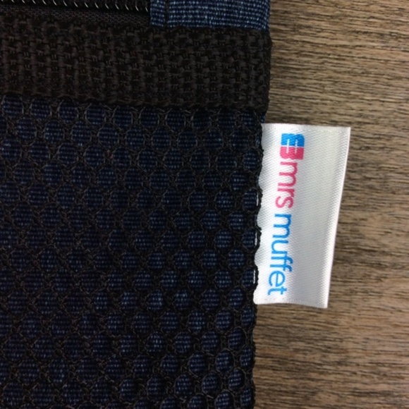 Mrs. Muffet Waterproof and Reusable Bags - Picture 4 of 5